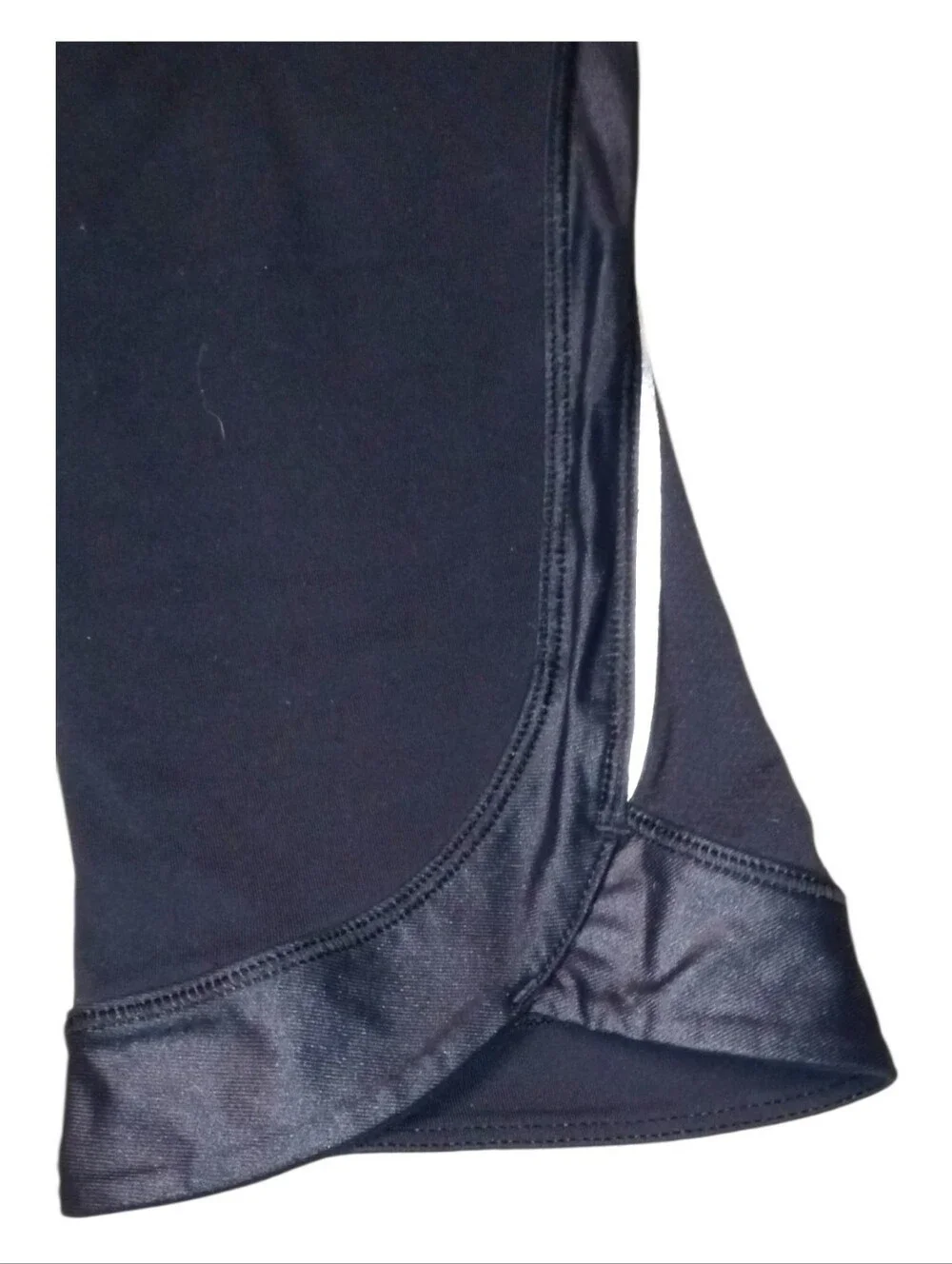 Lululemon Rose Floral Waistband Satin Trimmed Capri Leggings Size 4